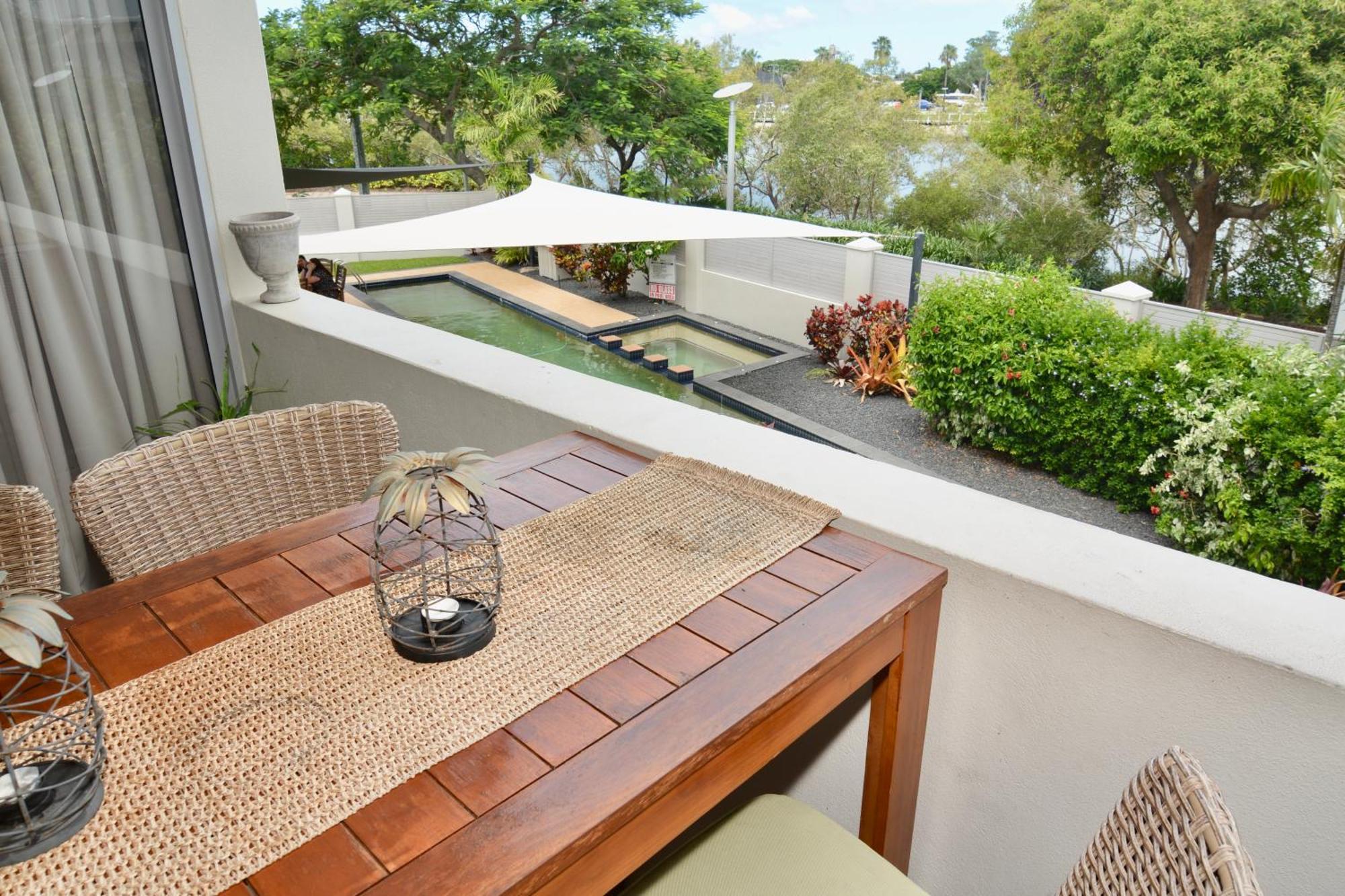 City Stadium Apartment On The Riverfront Townsville Bagian luar foto