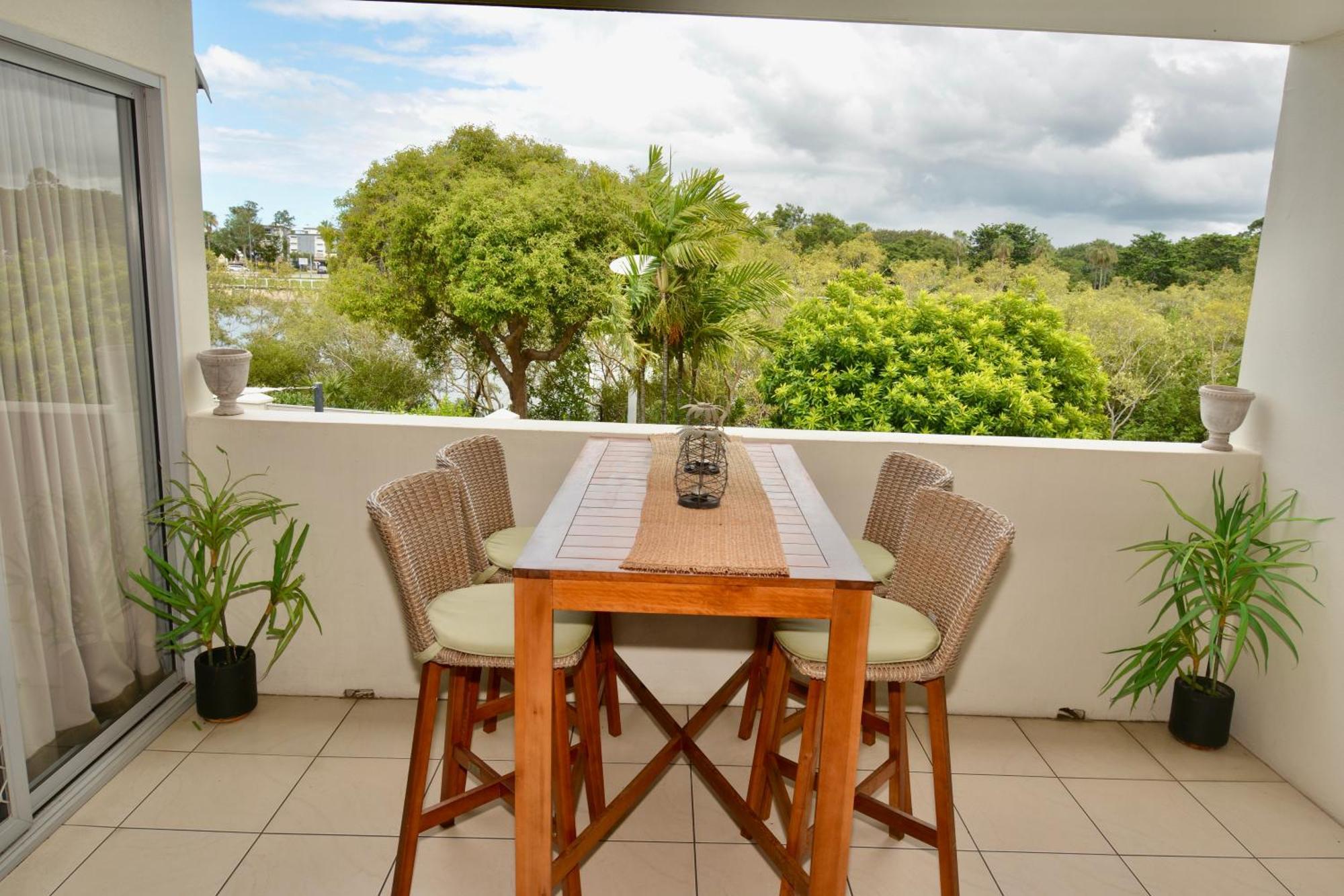 City Stadium Apartment On The Riverfront Townsville Bagian luar foto