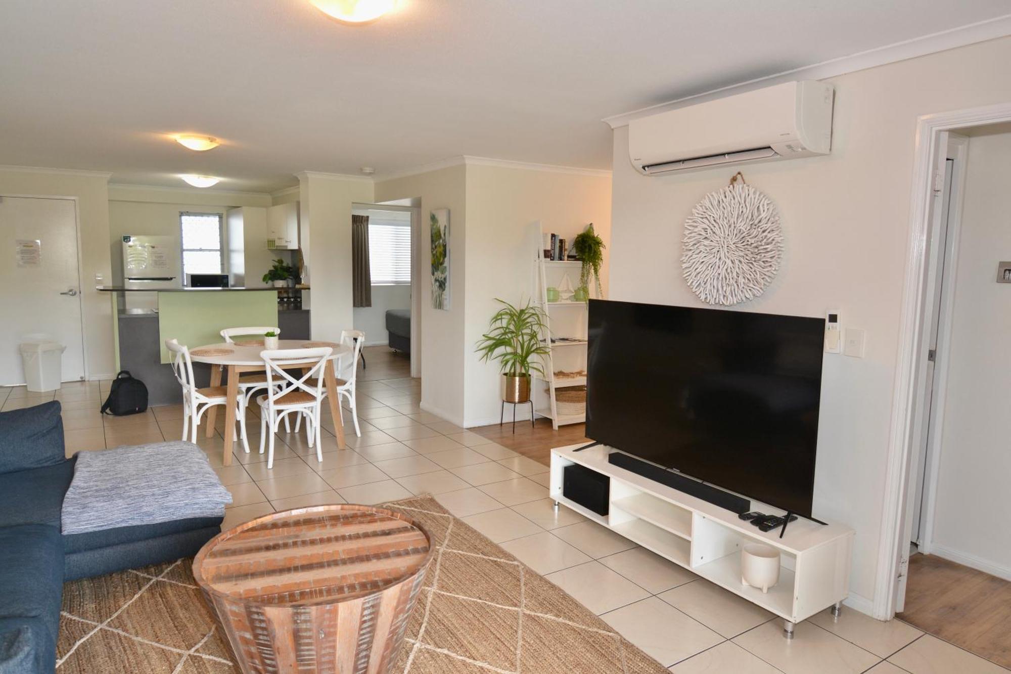 City Stadium Apartment On The Riverfront Townsville Bagian luar foto
