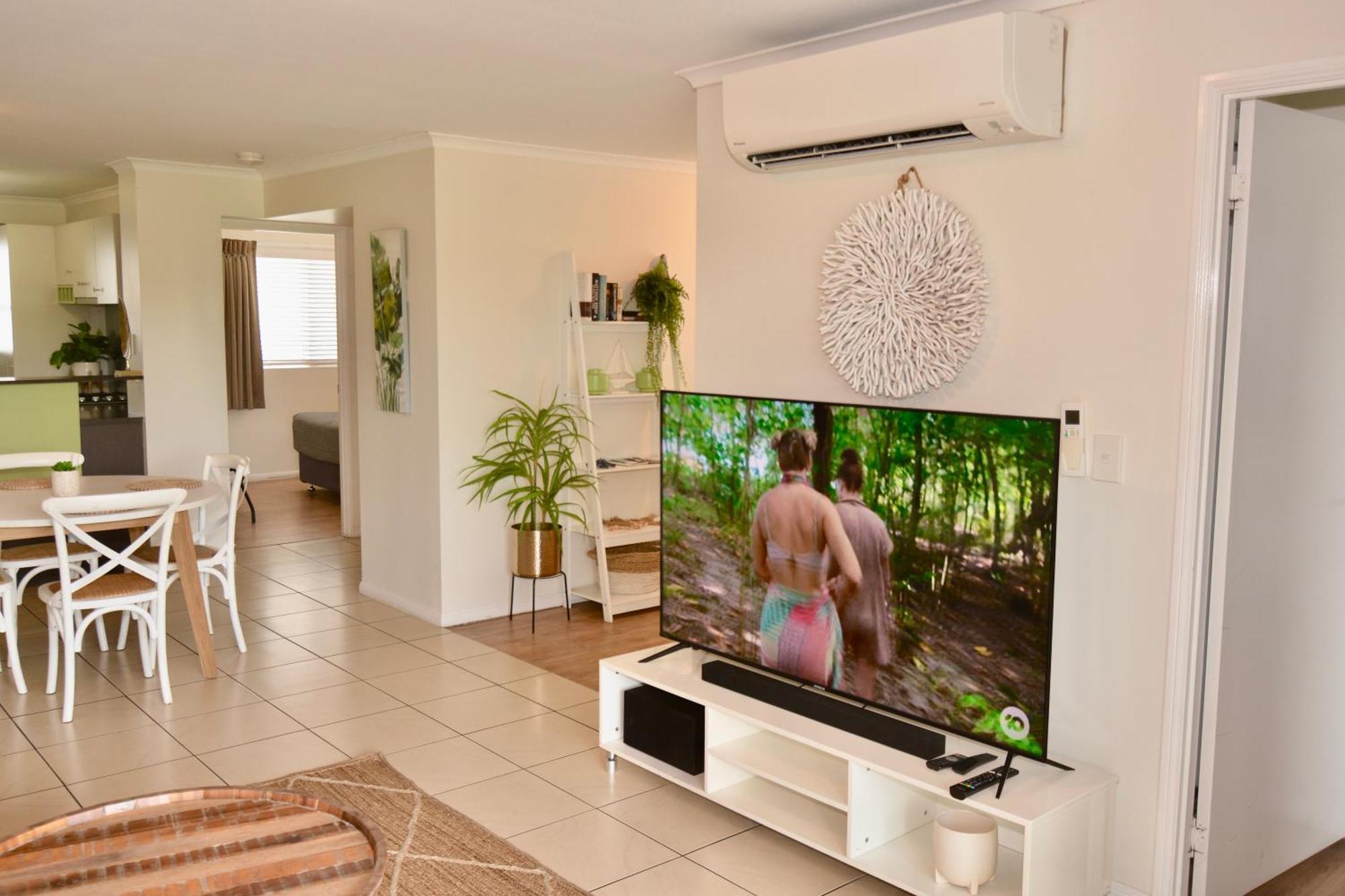 City Stadium Apartment On The Riverfront Townsville Bagian luar foto